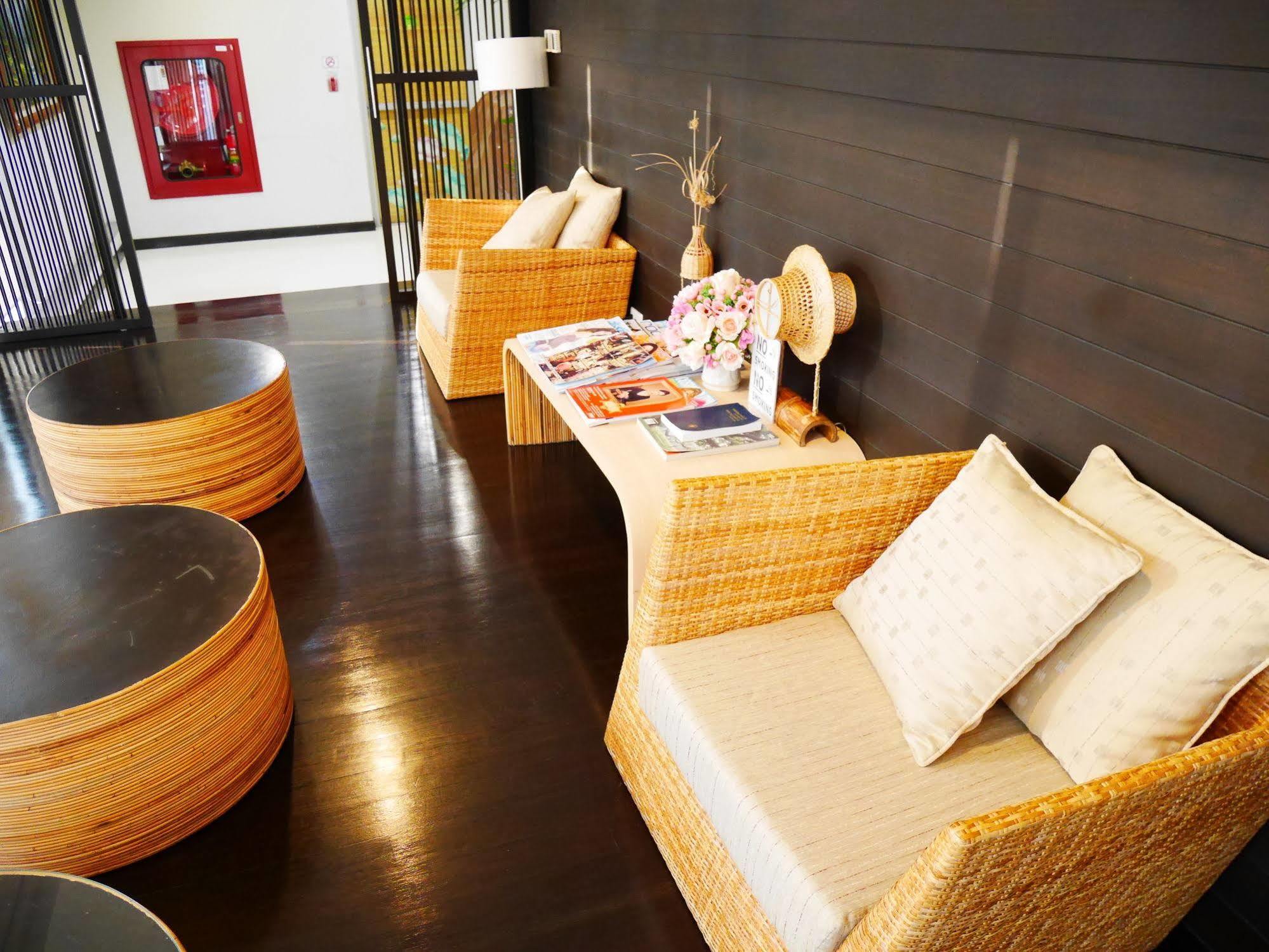 Swutel Hotel Bangkok Eksteriør billede